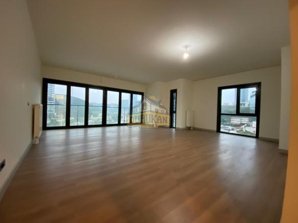 Avangart Istanbul 4+1 Opportunity Apartment for Rent