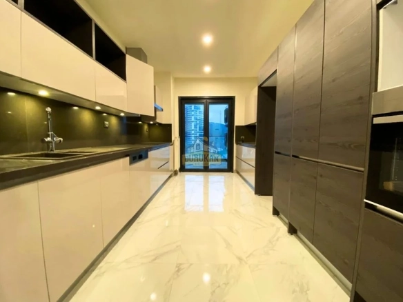 Avangart Istanbul 4+1 Apartment for Sale