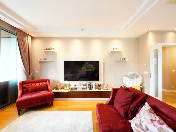Vadi Teras İstanbul Satılık 3+1