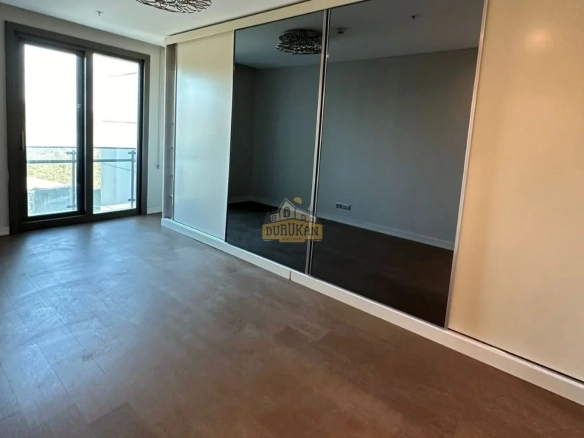 Vadistanbul Park 3+1 for Sale — 220 m², Ayazağa