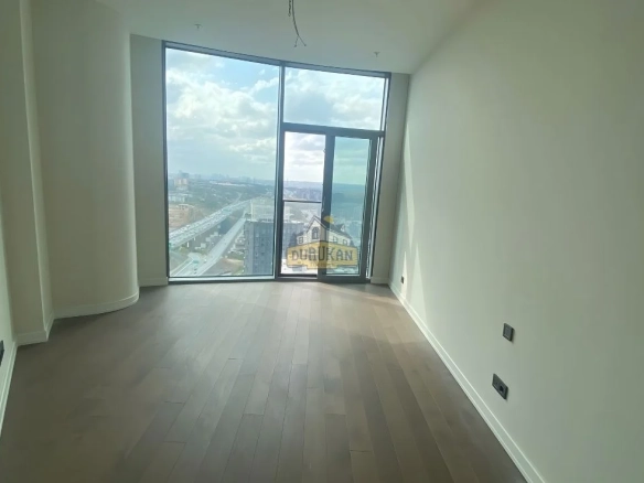 Skyland Istanbul Investment Apartment for Sale, 3+1 with 200 m²