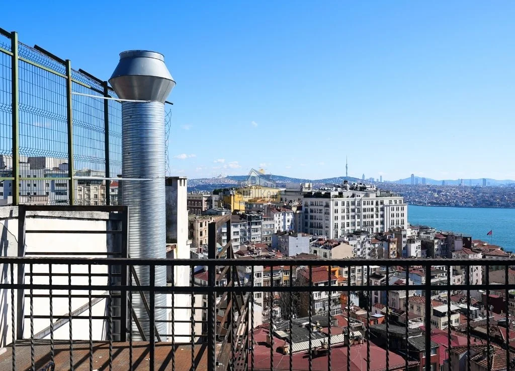 Taksim'de Boğaz Manzaralı Satılık Otel | Durukan Real Estate