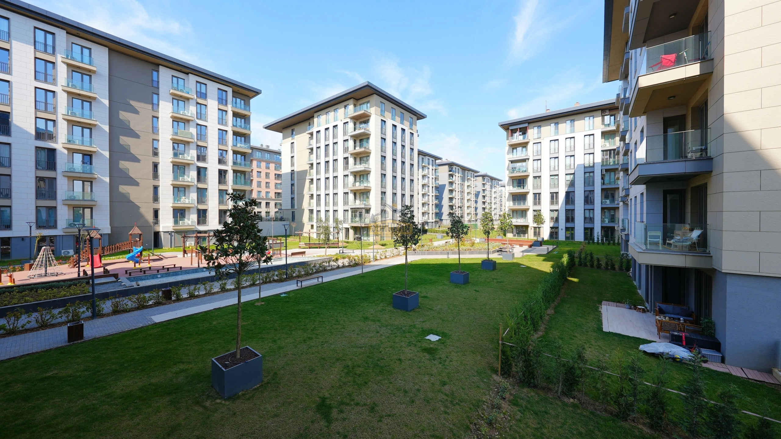 Çınarköy B2 Daire 9 3+1 Kiralık