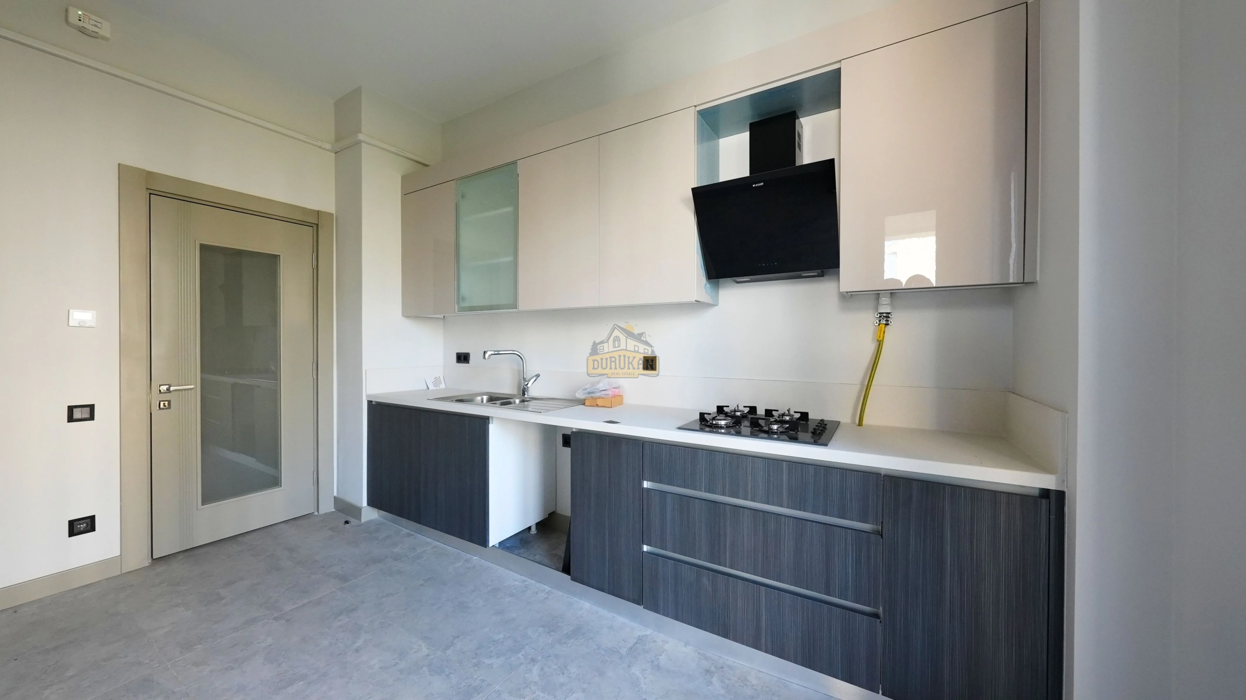 Çınarköy B2 Daire 9 3+1 Kiralık