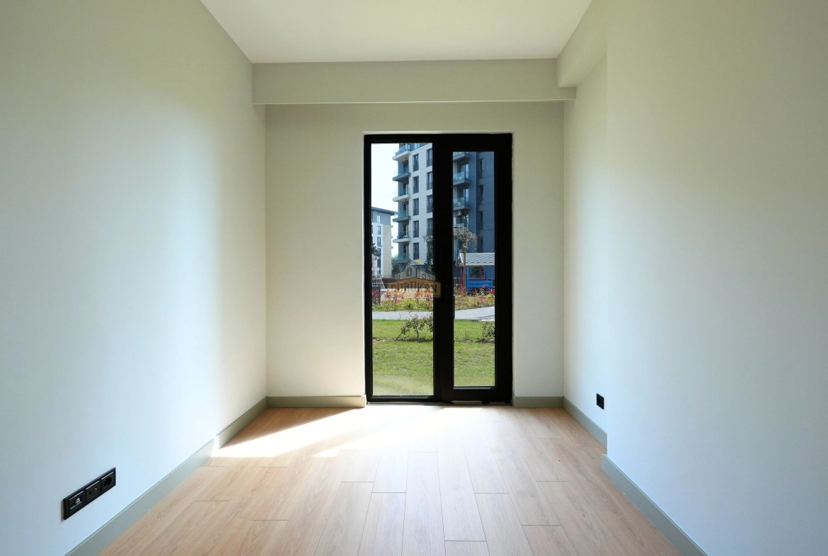 Çınarköy satılık bahçe katı