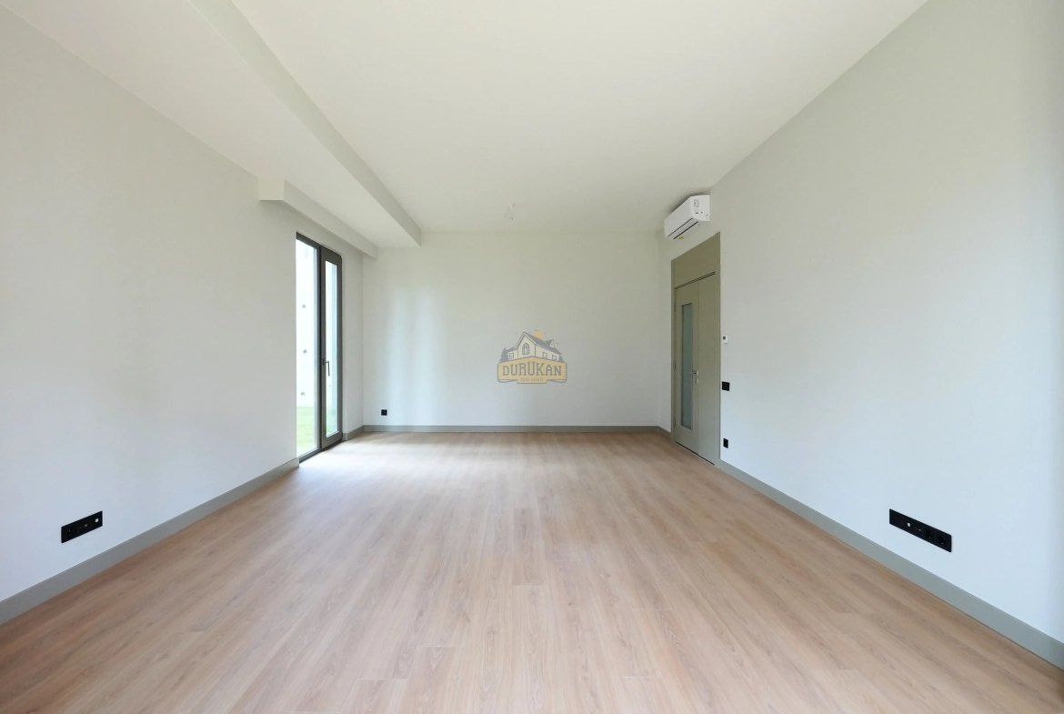 Çınarköy satılık bahçe katı