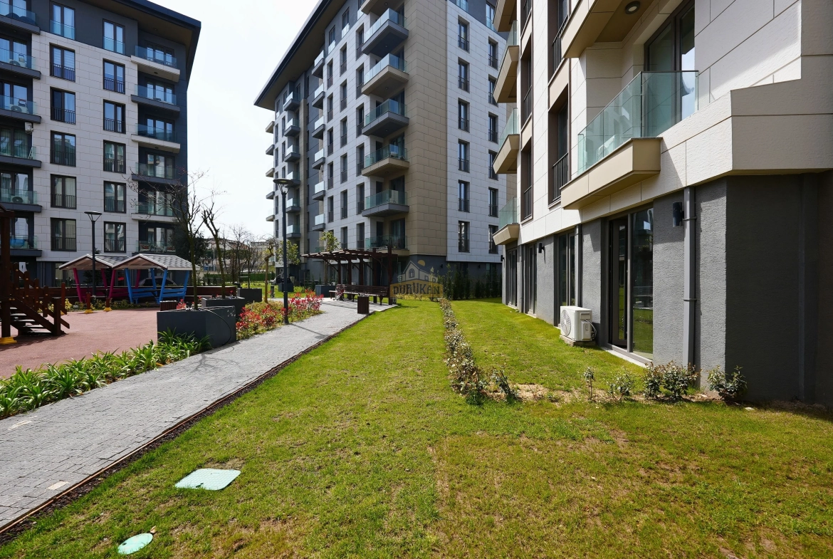 Çınarköy satılık bahçe katı