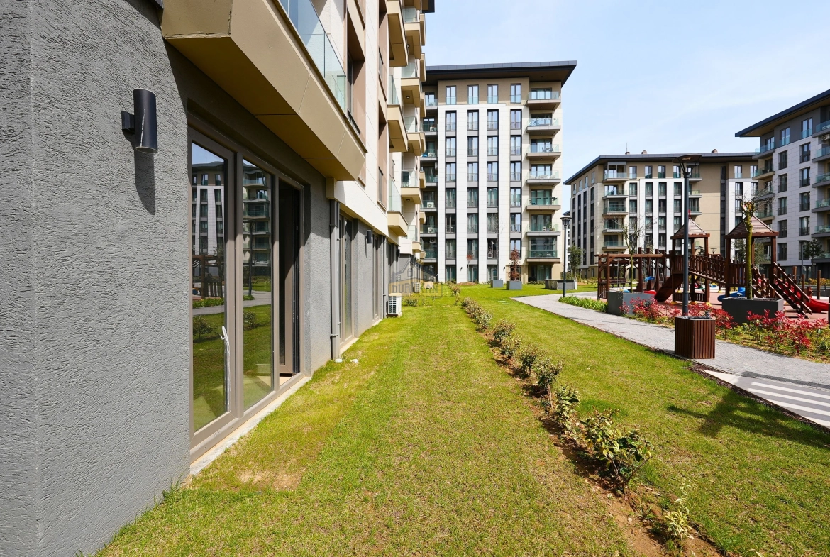 Çınarköy satılık bahçe katı