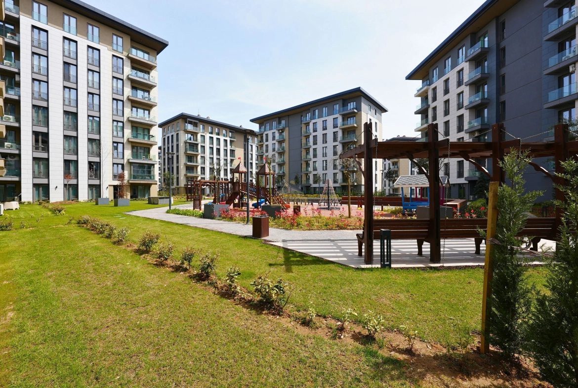 Çınarköy satılık bahçe katı