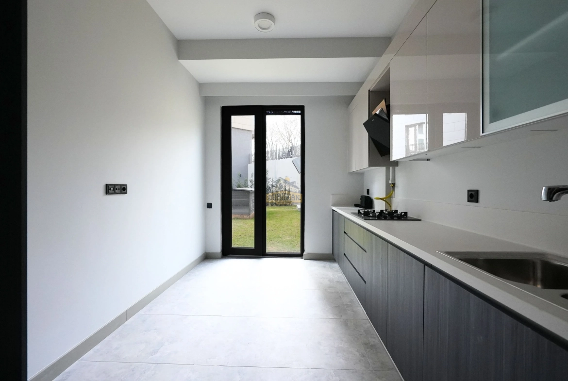 Çınarköy satılık bahçe katı