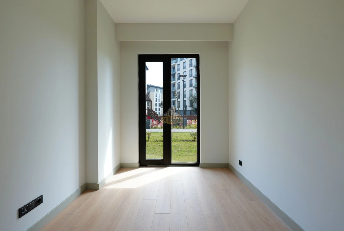 Çınarköy satılık bahçe katı