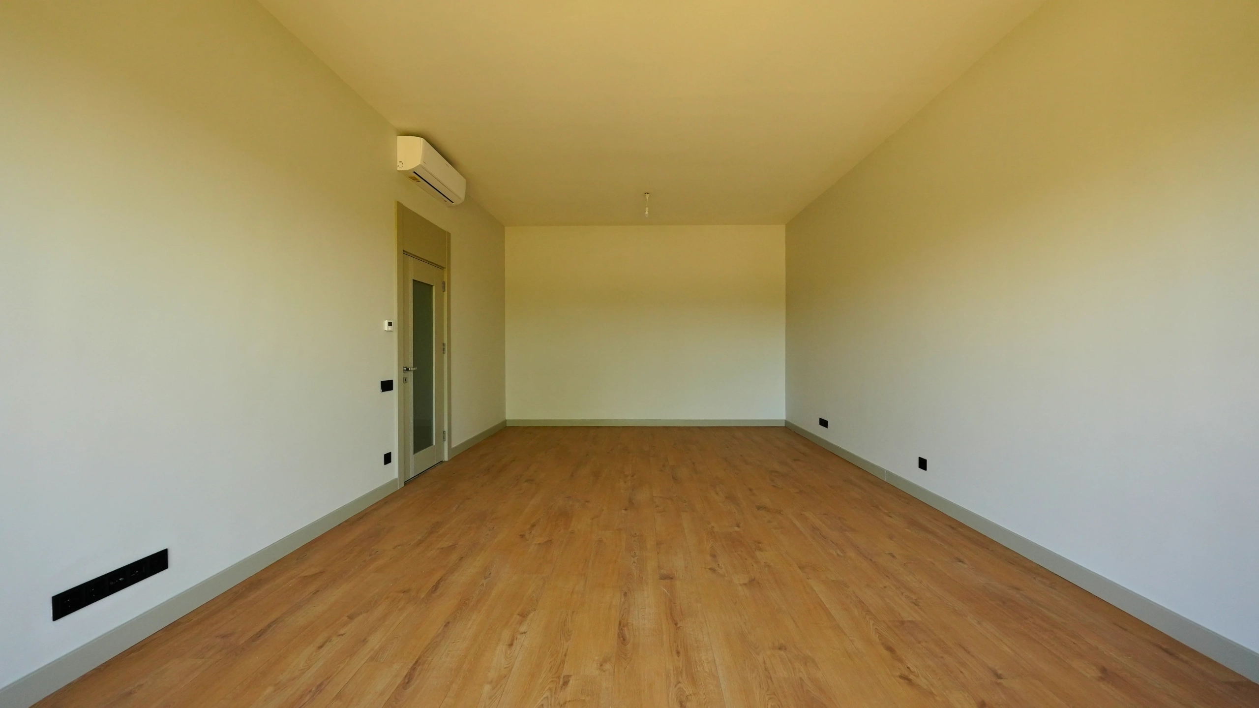 Çınarköy 3+1 satılık daire – salon 3 klima