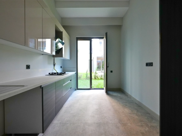 Çınarköy B1 Blok | Bahçe Katı Kiralık 3+1 Daire
