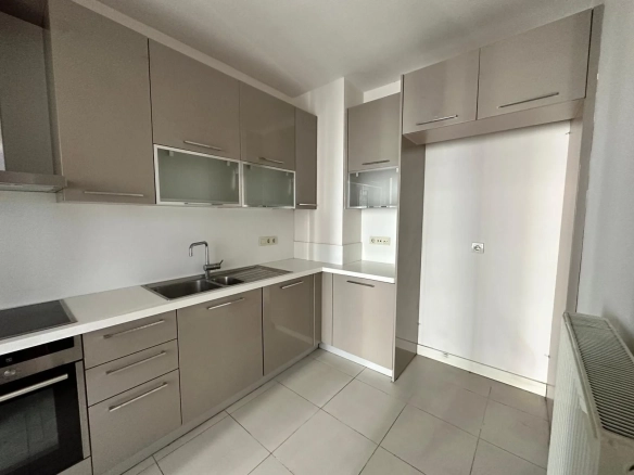 My Home 2+1 Apartment for Sale – Separate Kitchen, High Floor