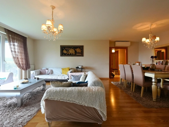 Dekar Asmalı Bahçeler 4+1 Satılık Villa – Geniş Bahçe, Bahçe Katı