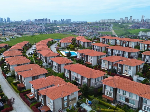Dekar Asmalı Bahçeler 4+1 Satılık Villa – Geniş Bahçe, Bahçe Katı