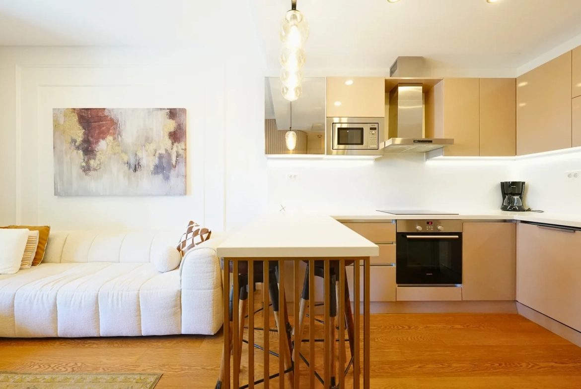 Eclipse Maslak: Custom-Designed, Fully Furnished 1+1 Apartment for Rent