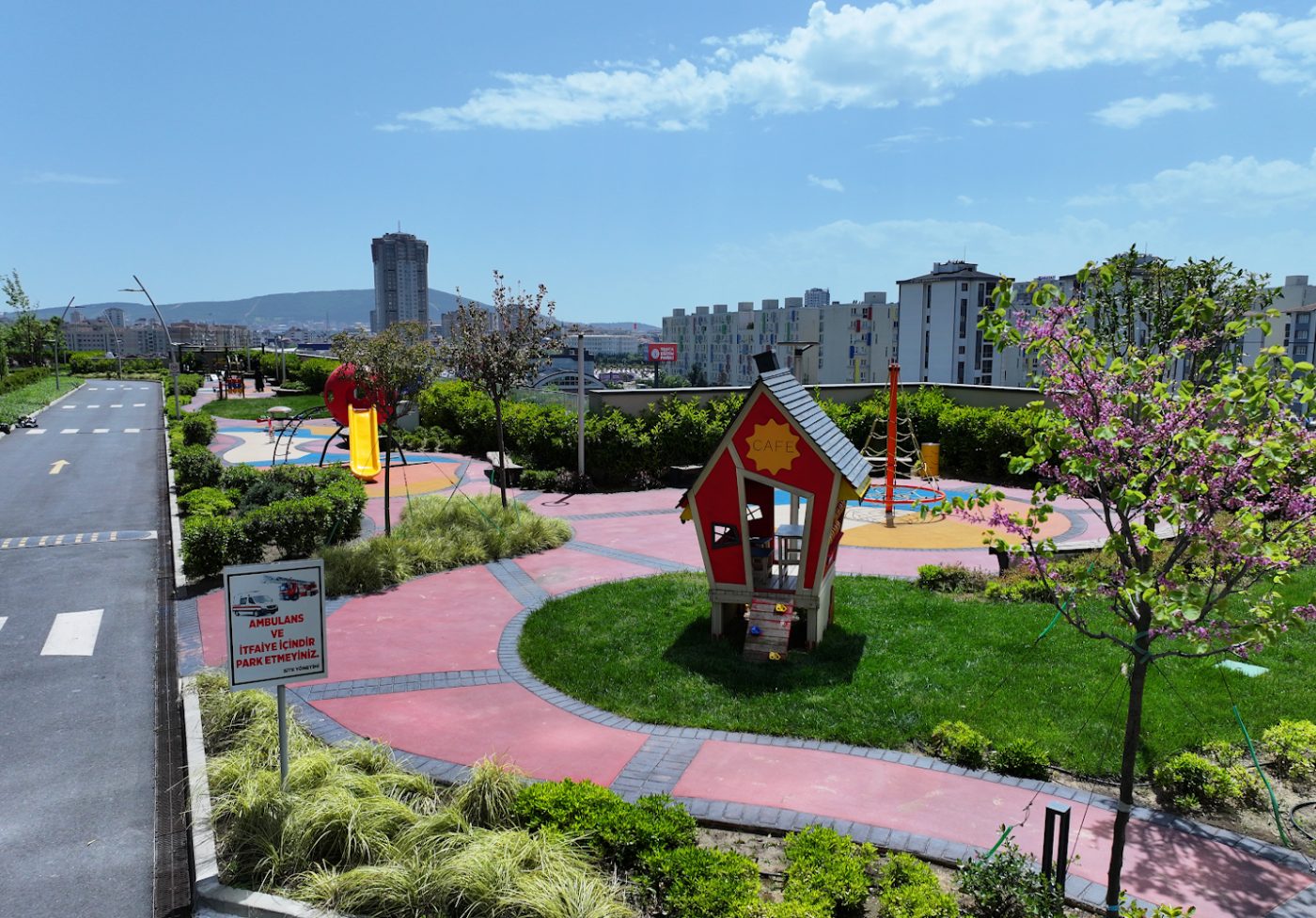 Ağaoğlu Çekmeköy Park çocuk oyun alanı